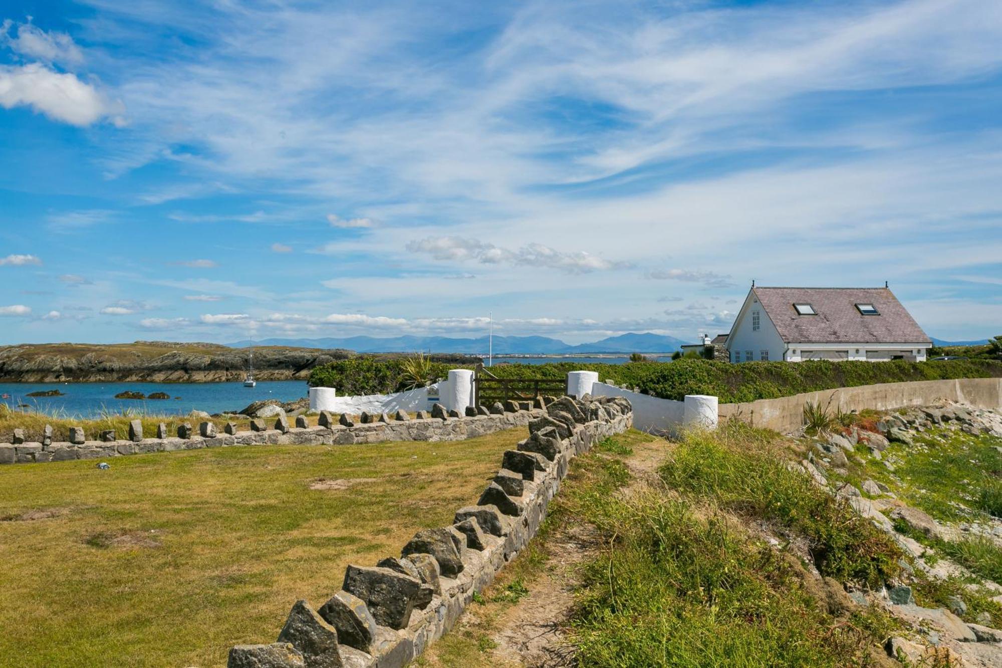 Pen Y Graig Villa Rhoscolyn Eksteriør billede